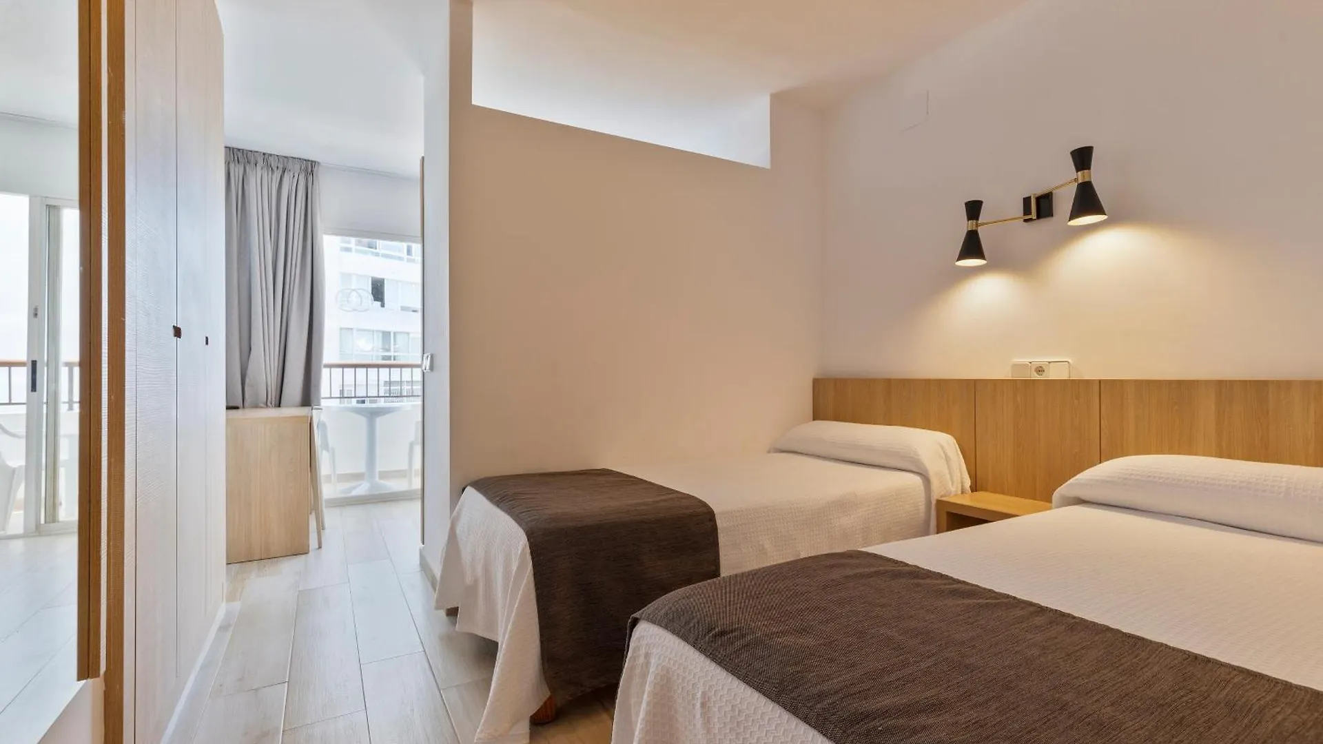 Sunside Ibiza Studios - Only Adults- Formerly Known As Central Park 聖安東尼奧 公寓