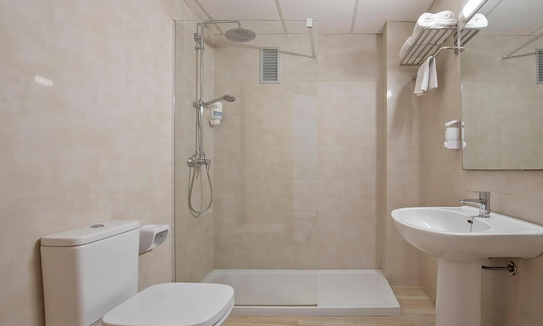 Sunside Ibiza Studios - Only Adults- Formerly Known As Central Park 聖安東尼奧 西班牙