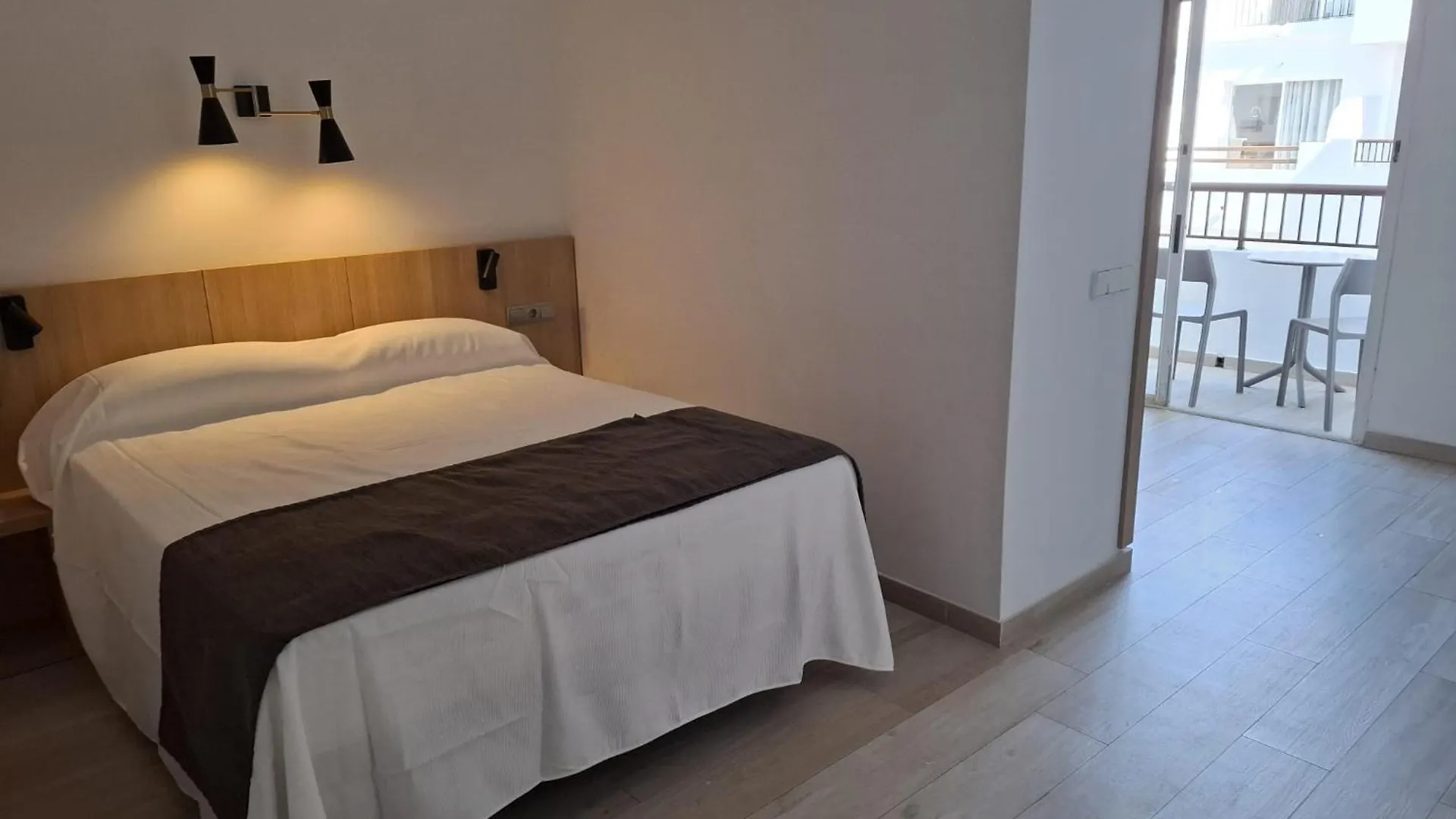 公寓 Sunside Ibiza Studios - Only Adults- Formerly Known As Central Park 聖安東尼奧