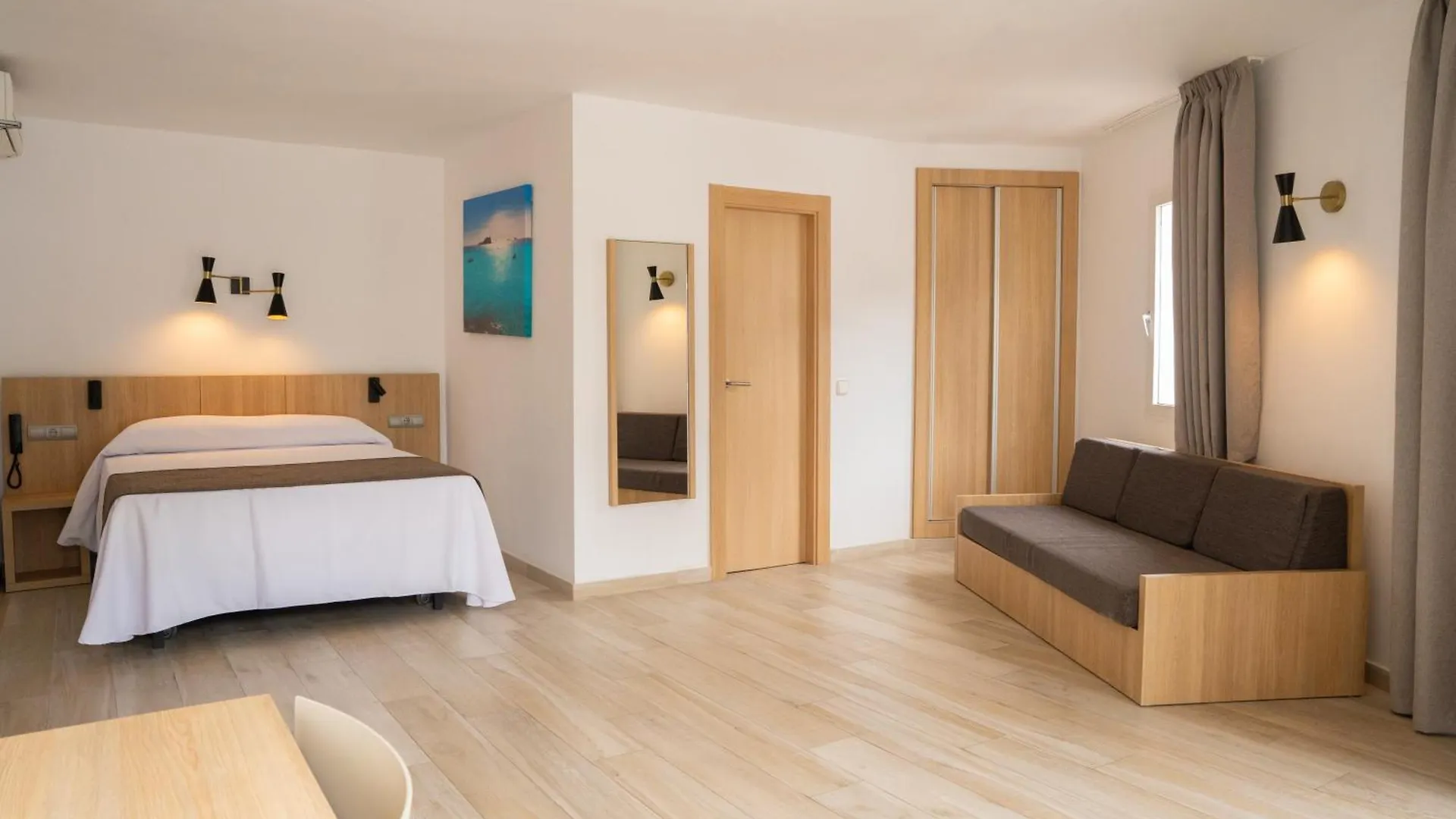 Sunside Ibiza Studios - Only Adults- Formerly Known As Central Park 聖安東尼奧 0*,