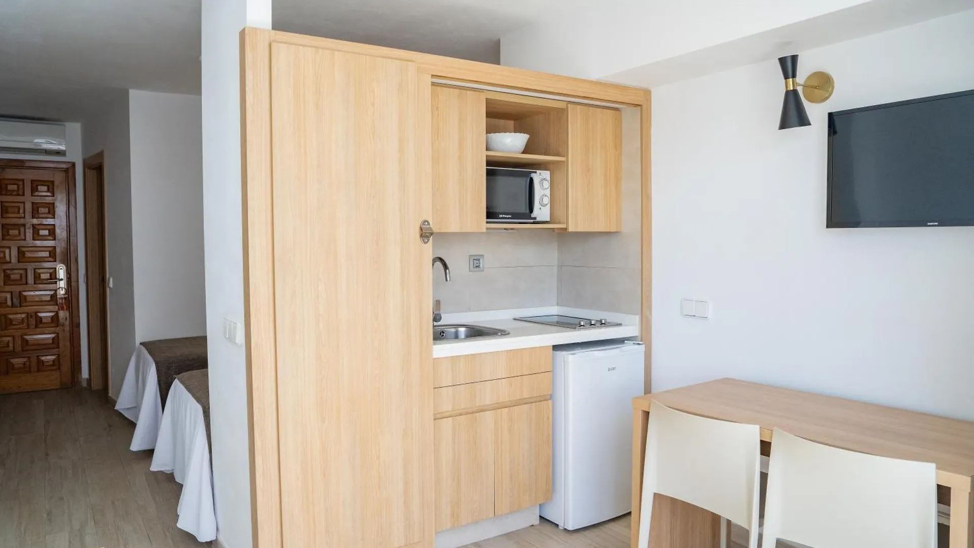 公寓 Sunside Ibiza Studios - Only Adults- Formerly Known As Central Park 聖安東尼奧