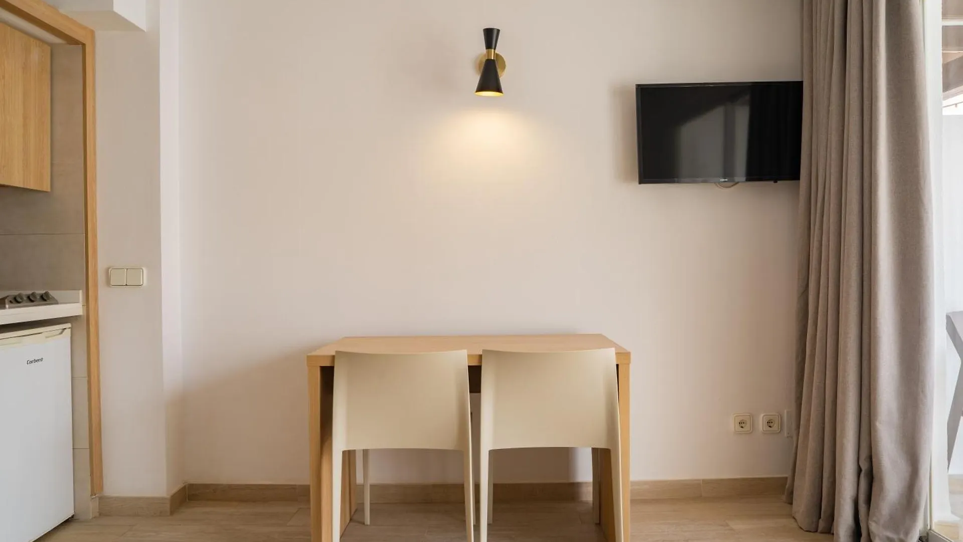 Sunside Ibiza Studios - Only Adults- Formerly Known As Central Park San Antonio  Apartmán San Antonio (Ibiza)